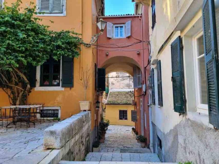 “marko's Center Beautiful House”