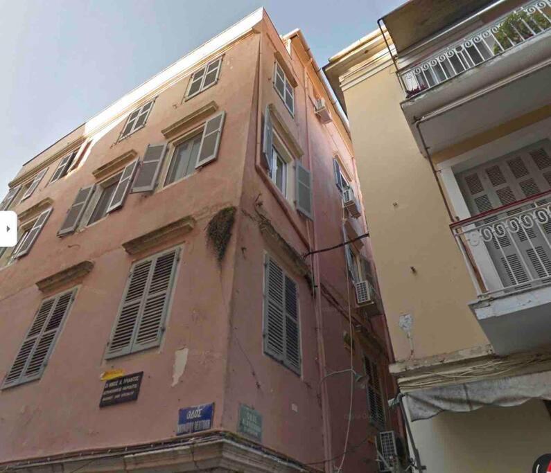 “marko's Center Beautiful House” *