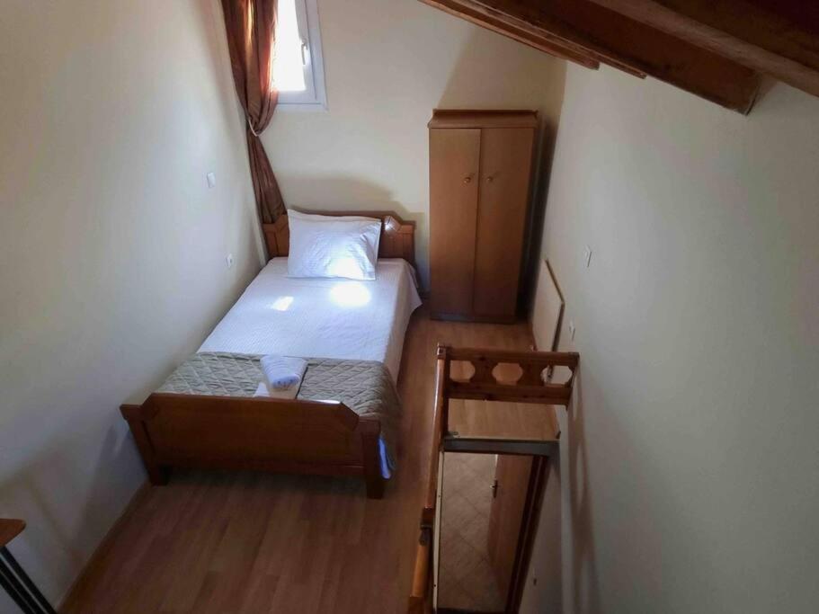 “marko's Center Beautiful House”